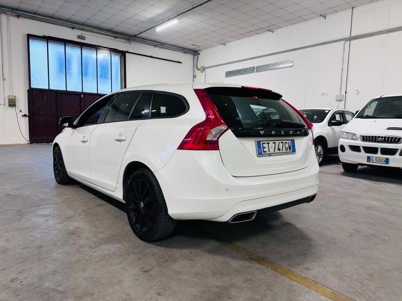 Volvo V60 D4 Momentum