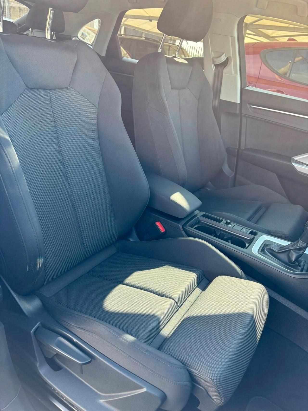 Audi Q3 sportback 150cv S-Line uniprò
