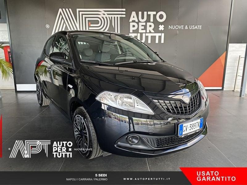 Lancia Ypsilon Ypsilon 1.0 firefly hybrid Silver Plus s&s 70cv