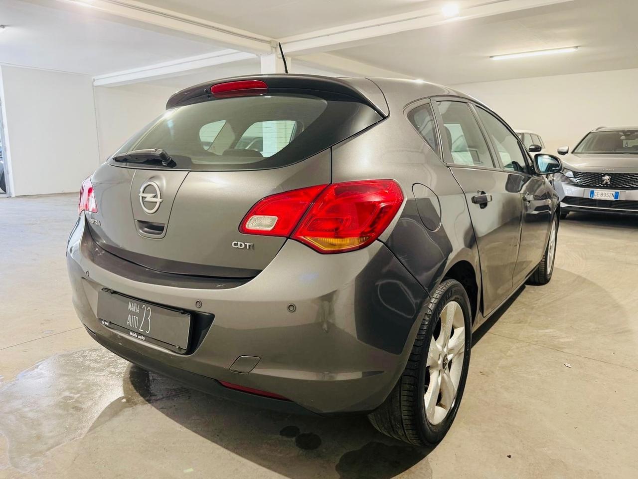 Opel ASTRA 1.7 110 CV* 5 porte Cosmo*NEOPATENTATI*