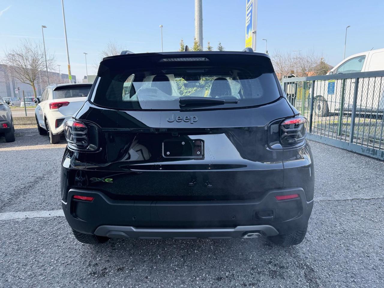 Jeep Avenger 1.2 turbo e-hybrid mhev Upland 4xe 145cv edct6