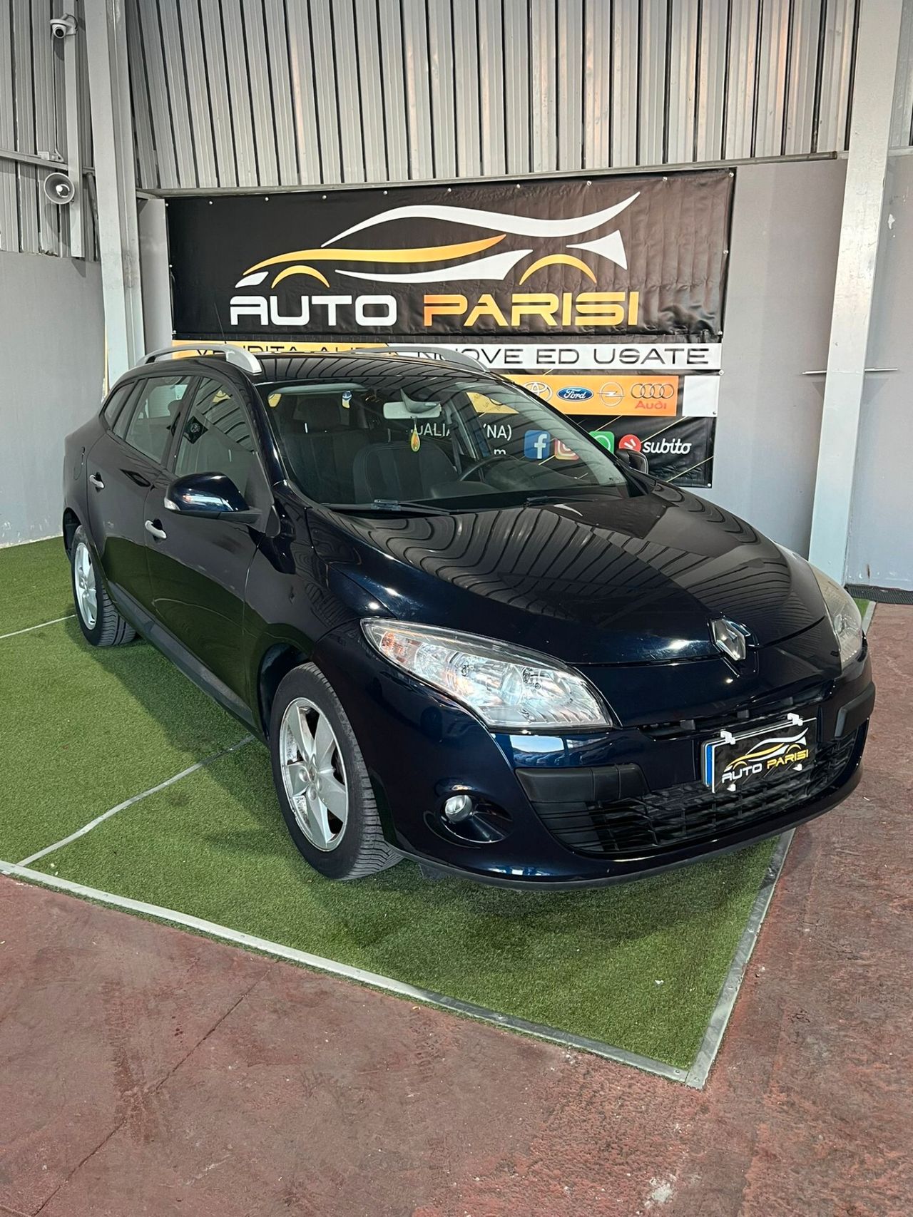 Renault Megane 2010 photo 2