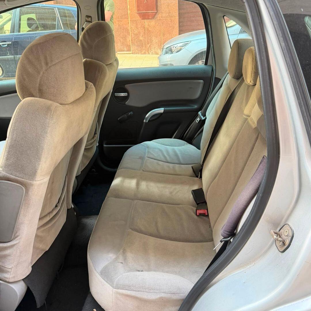 Citroen C3 1.4 HDi Elegance - 90CV