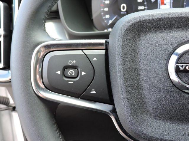 VOLVO XC40 T2 CORE AUTOMATICA AZIENDALE