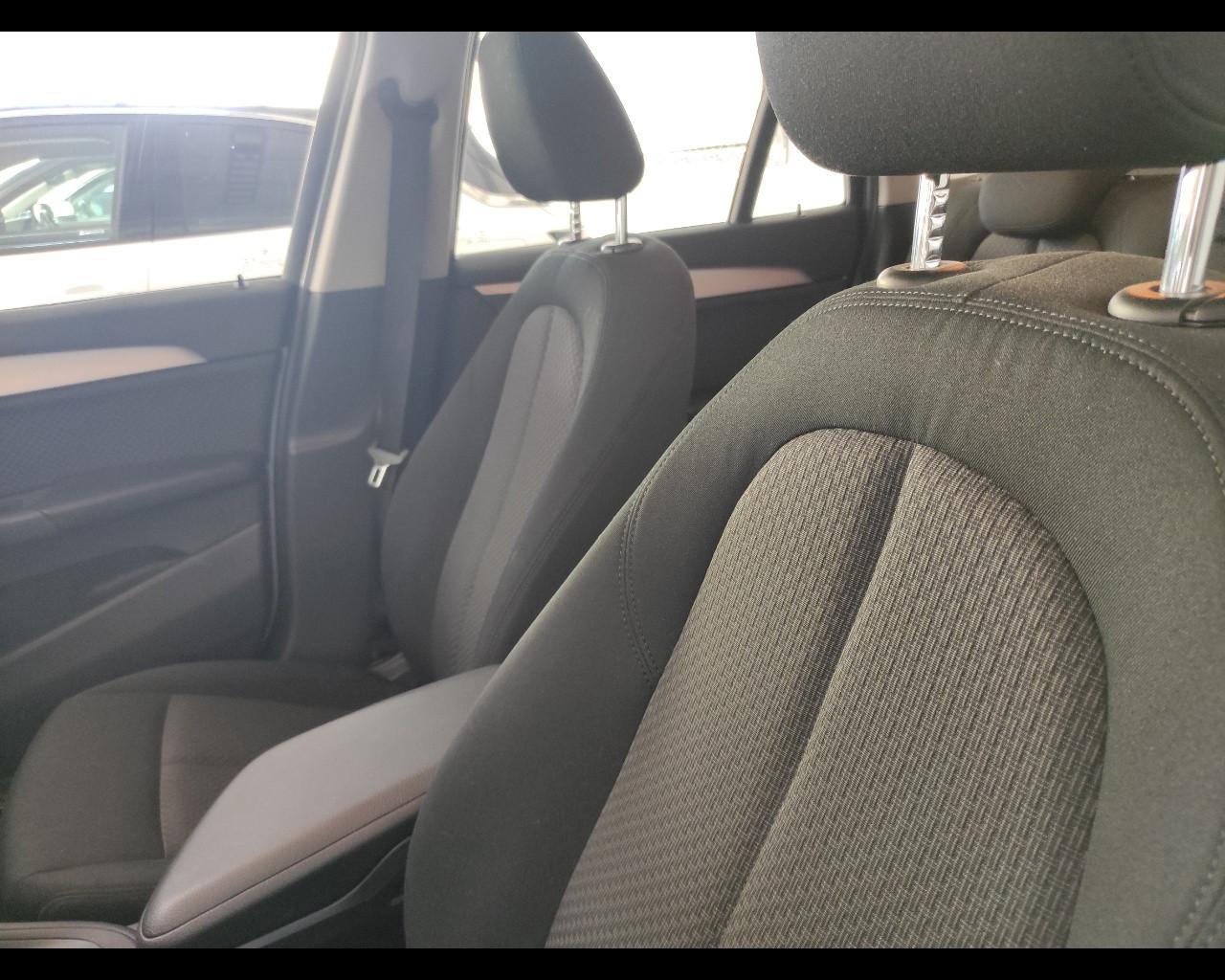 BMW X1 (F48) - X1 sDrive18d Business