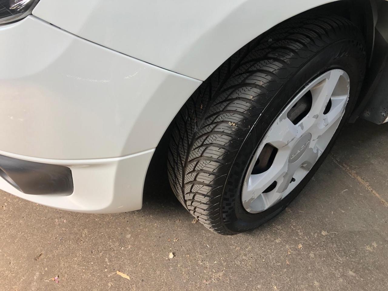 DACIA SANDERO 1.2 GPL-GARANZIA 12 MESI