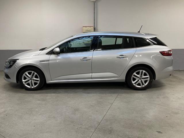 RENAULT Megane Mégane Sporter TCe 140 CV EDC FAP Intens