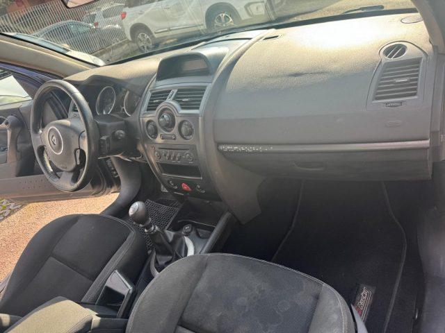 RENAULT Megane GRANDTOUR 1.5 dCi/105CV Serie Spec.