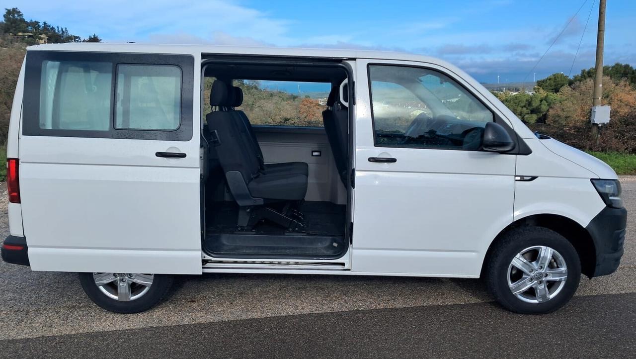 Volkswagen Caravelle 2.0 TDI DSG 9 posti (Iva Esposta)