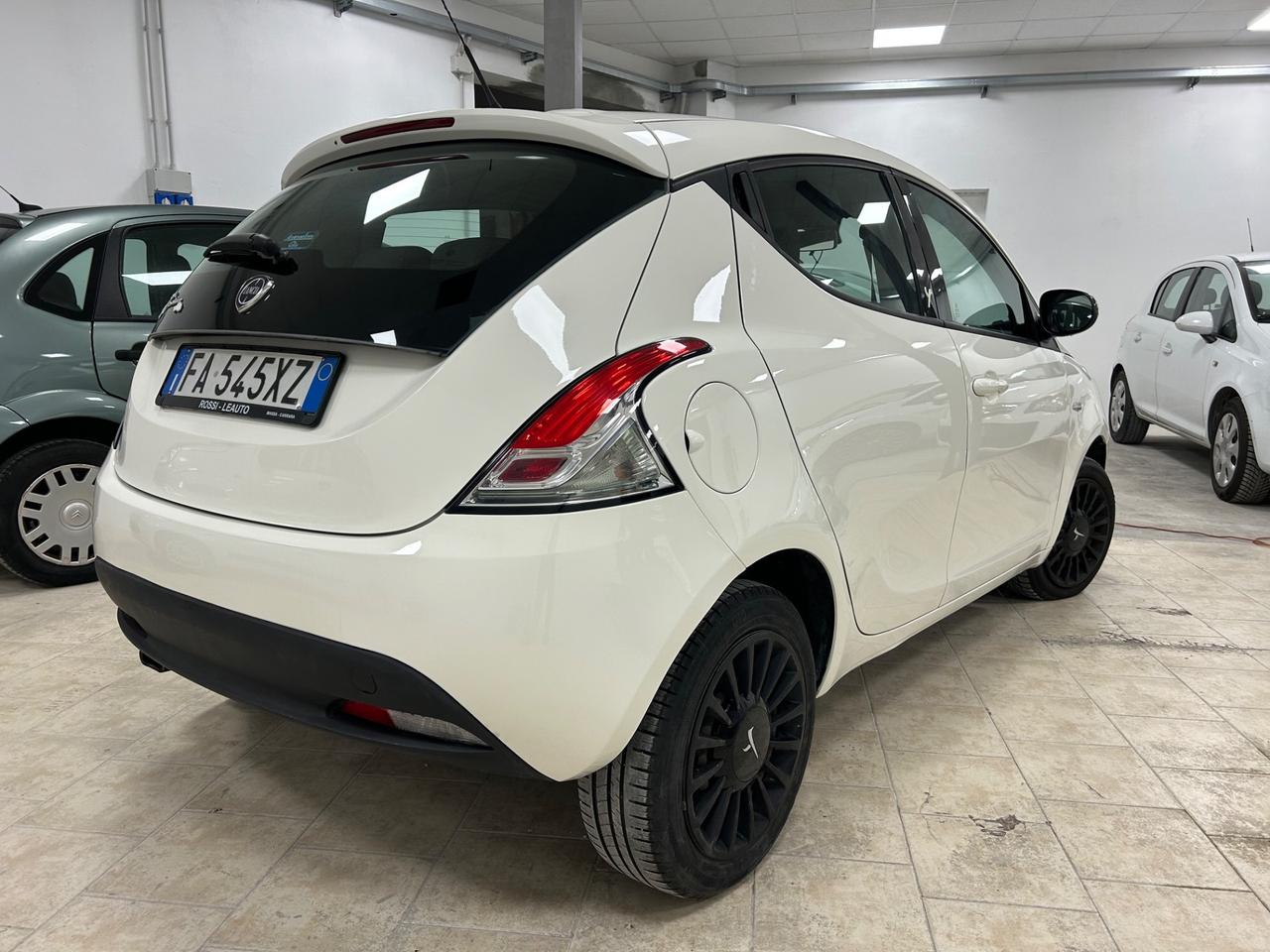 Lancia Ypsilon 1.2 69 CV 5 porte Elle