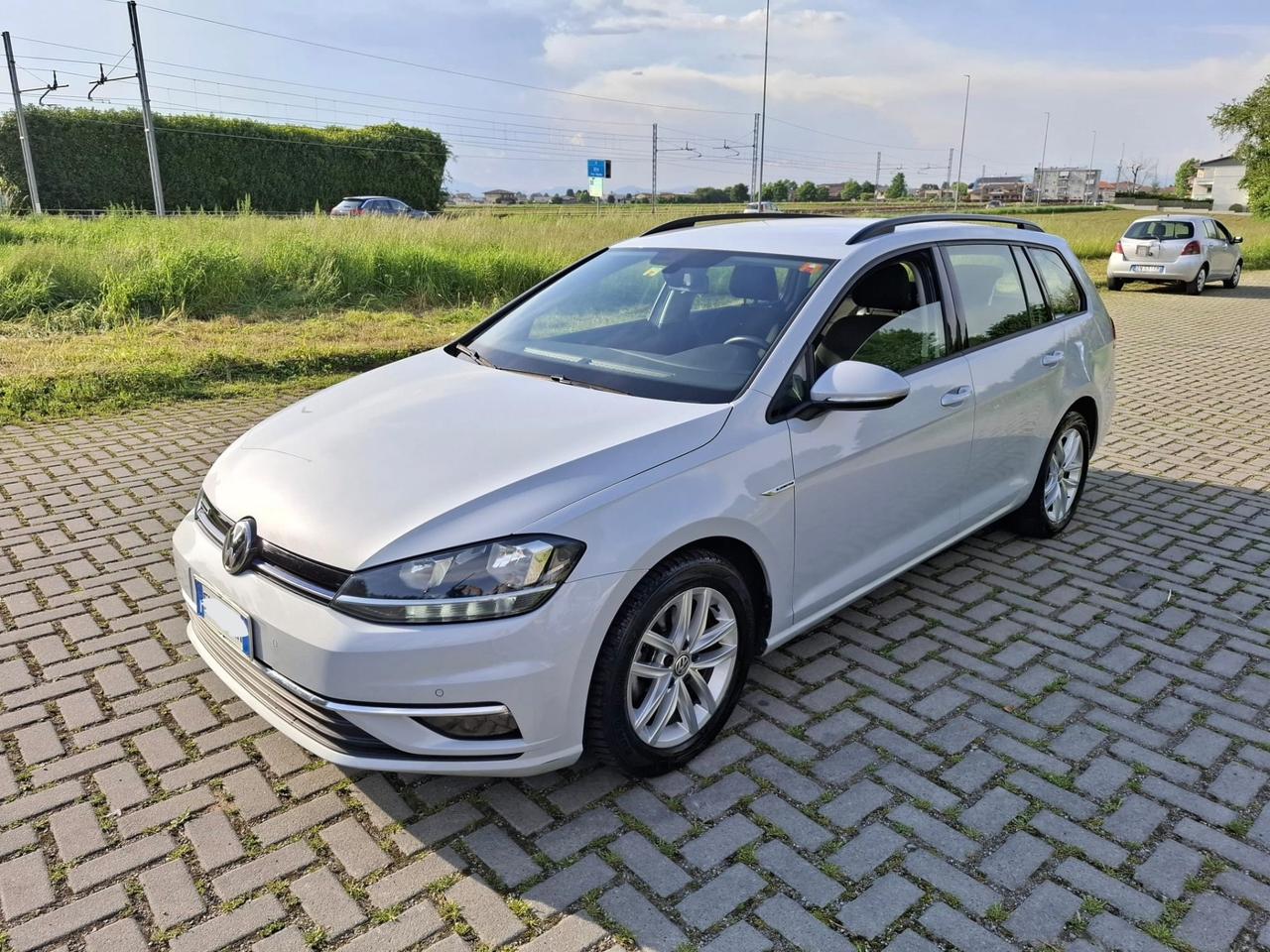 Volkswagen Golf Variant 1.4 TGI DSG Highline BlueMotion