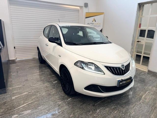 Lancia Ypsilon 1.0 FireFly 5 porte S&S Hybrid Ecochic Gold