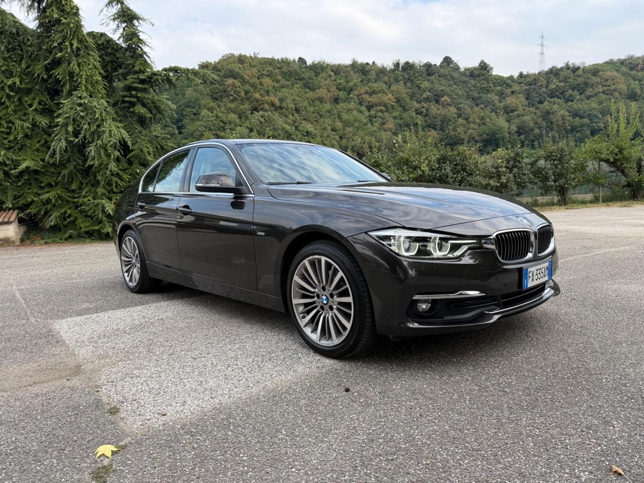 Bmw 320 320d xDrive Luxury