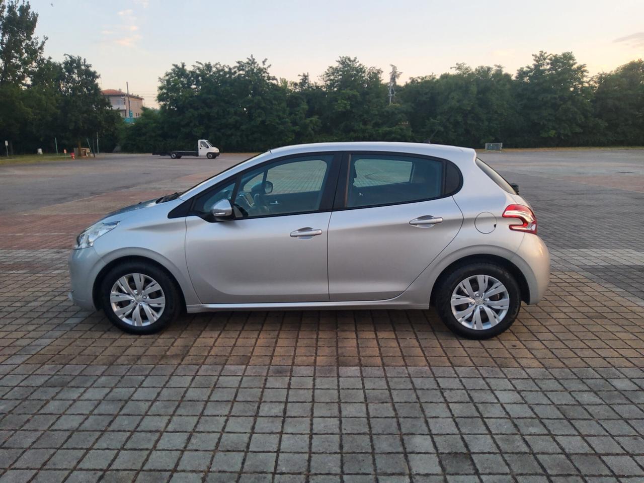 Peugeot 208 1.4 VTi 95 CV 5p. GPL Allure