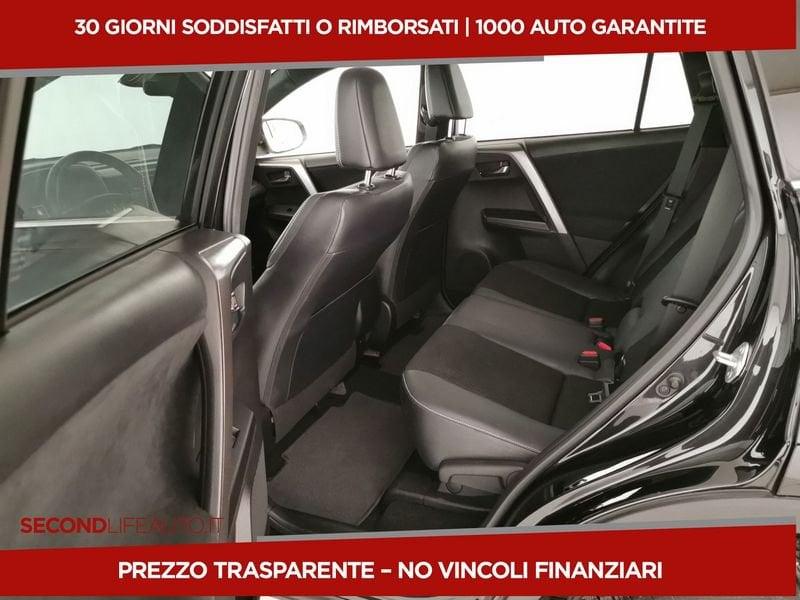 Toyota RAV4 2.0 d-4d Lounge 2wd mt my17