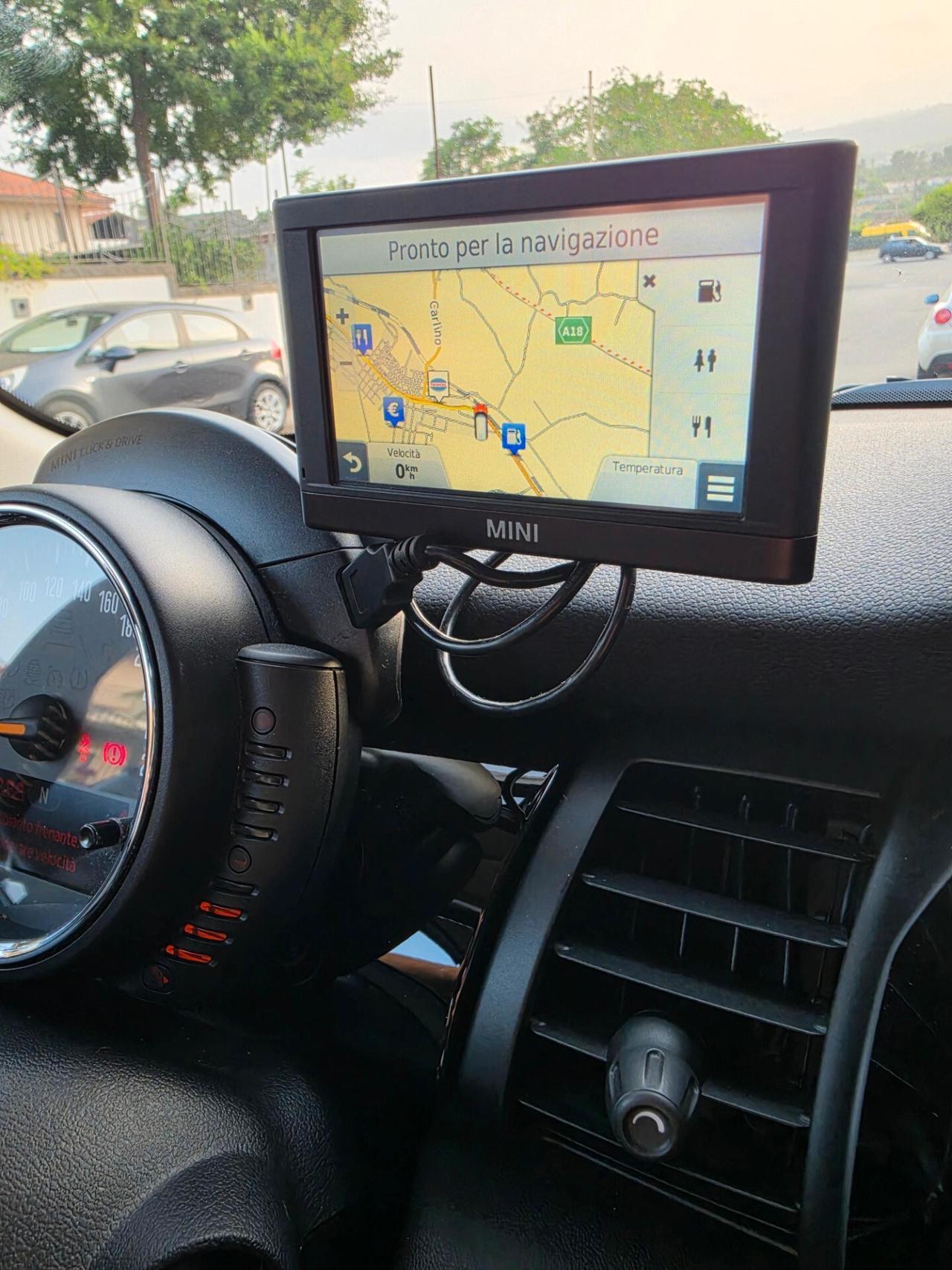 Mini 1.2 One