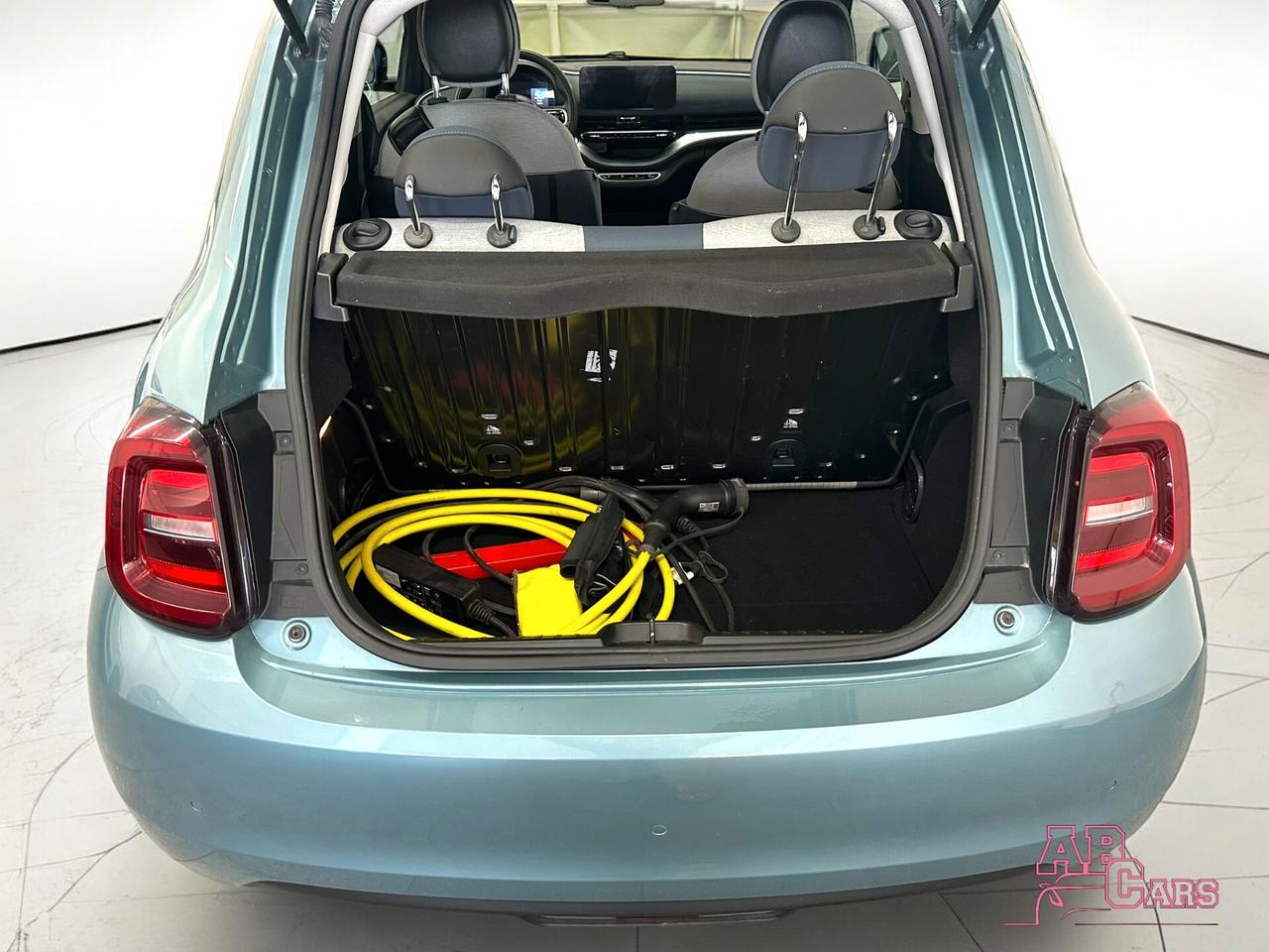 Fiat 500 500e Berlina 42 kWh Icon