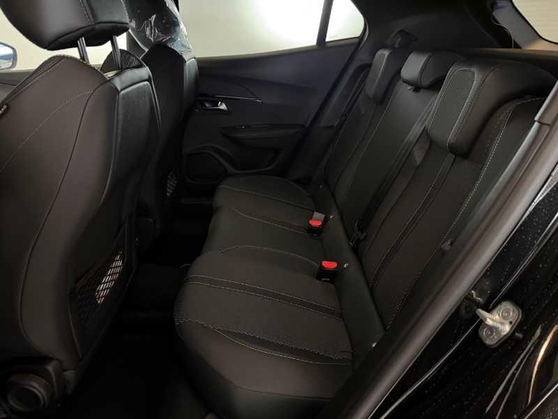 PEUGEOT 2008 GT Hybrid 136 e-DCS6