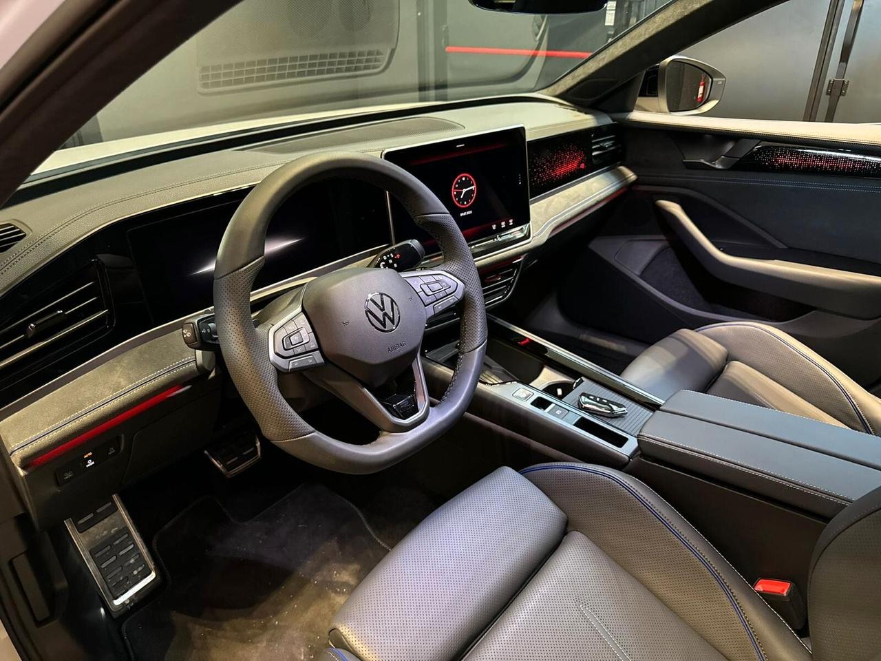 Volkswagen Passat 2.0 tdi scr R-Line 150cv dsg *PROMO*