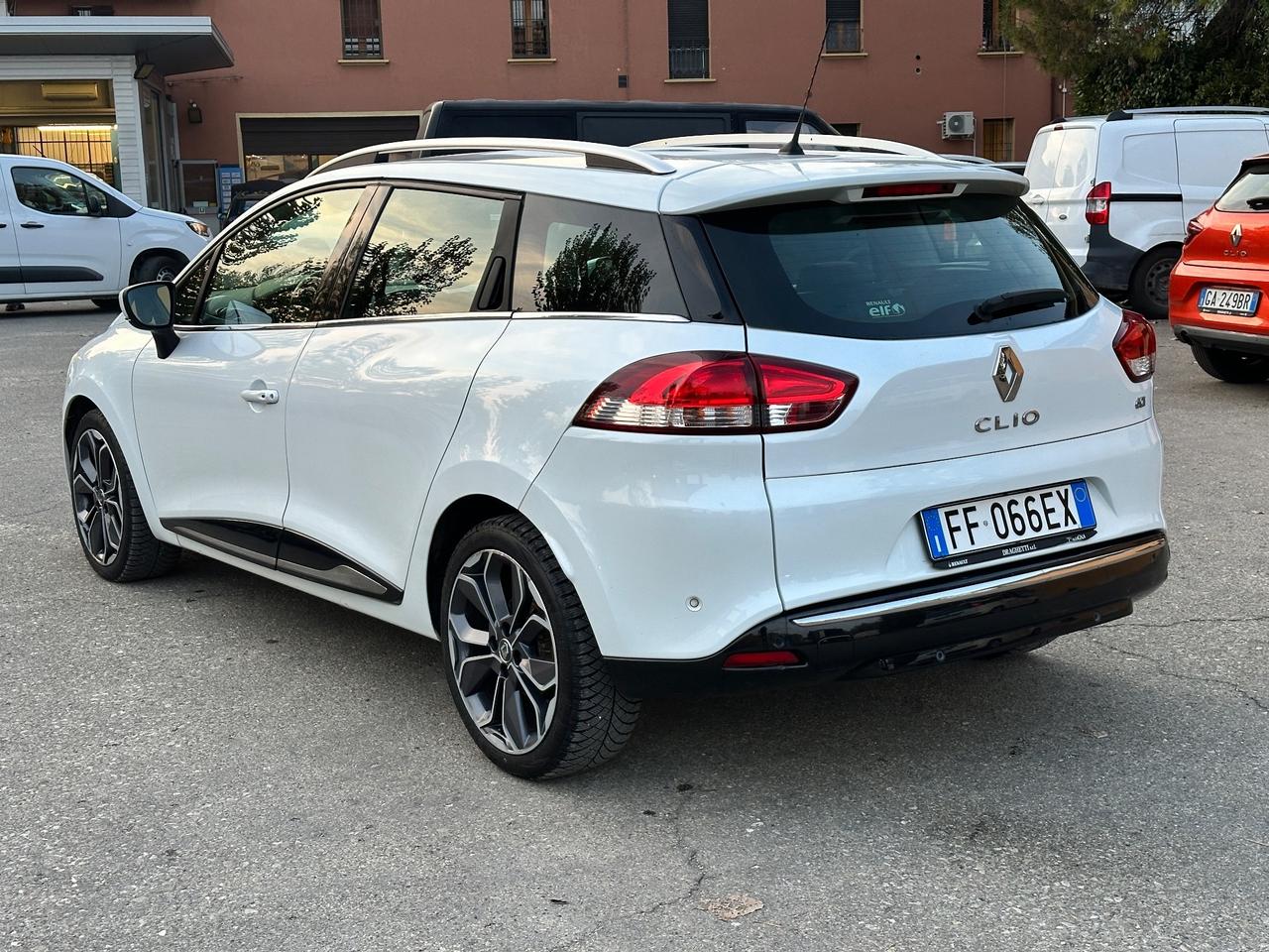 Renault Clio dCi 8V 90CV Start&Stop 5 porte cambio automatico