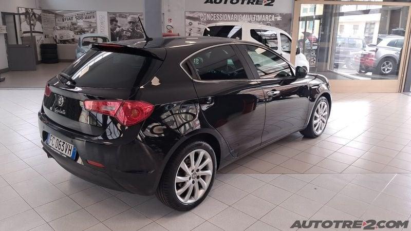 Alfa Romeo Giulietta Giulietta 1.6 JTDm-2 105 CV Distinctive
