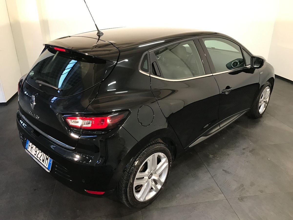 RENAULT Clio 1.2 75 CV 5p. Duel