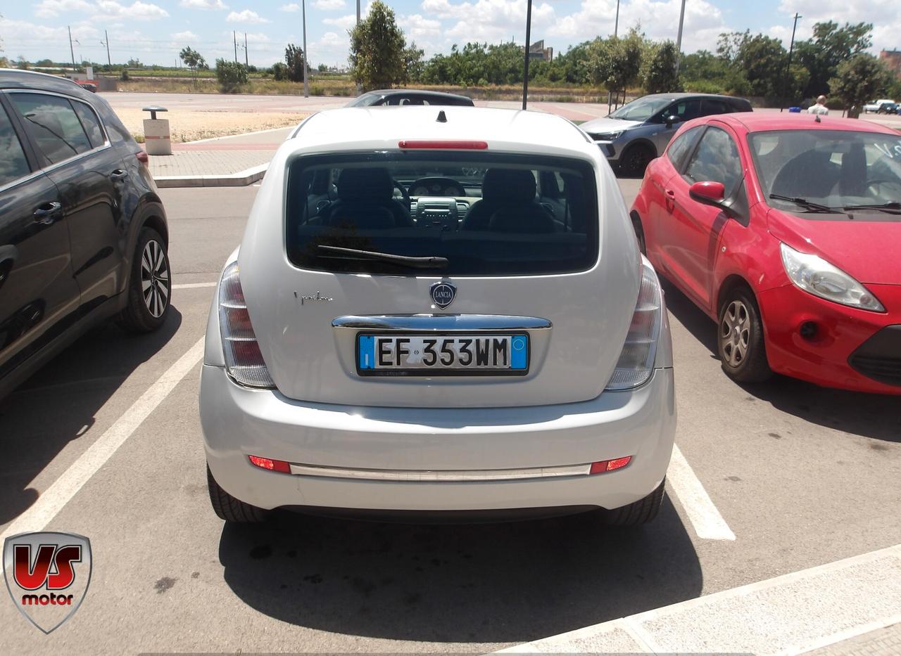 LANCIA YPSILON 1.2 BENZ-2010