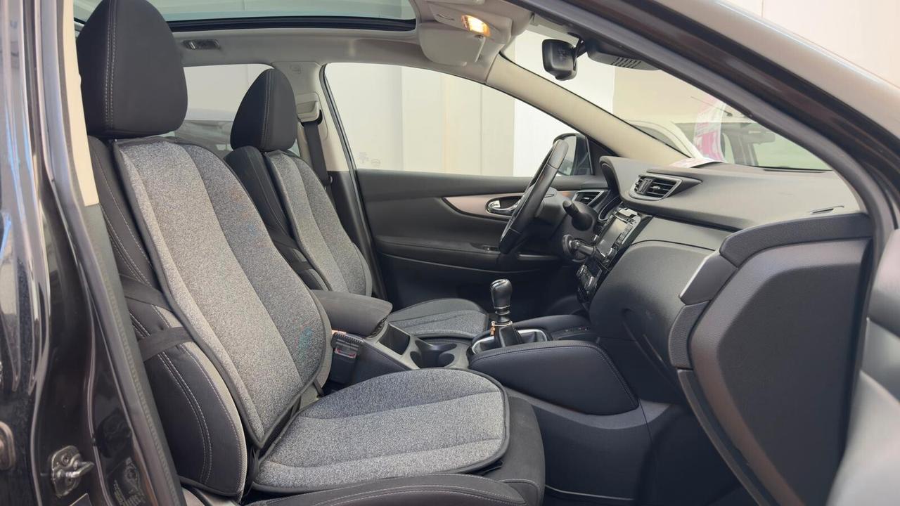 Nissan Qashqai 1.5 dCi N-Connecta
