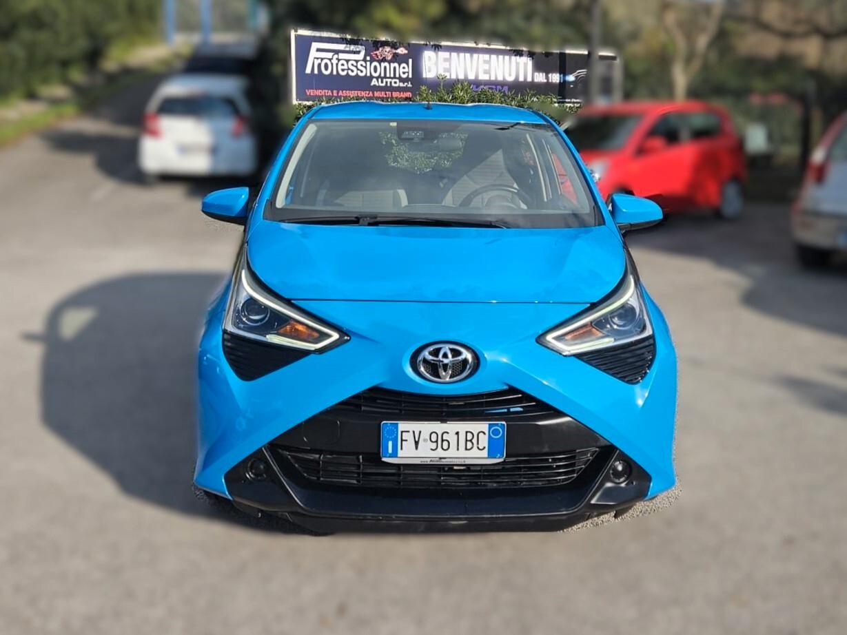 Toyota Aygo 1.0 VVT-i 72 CV 5 porte x-cite AUTOMATICA