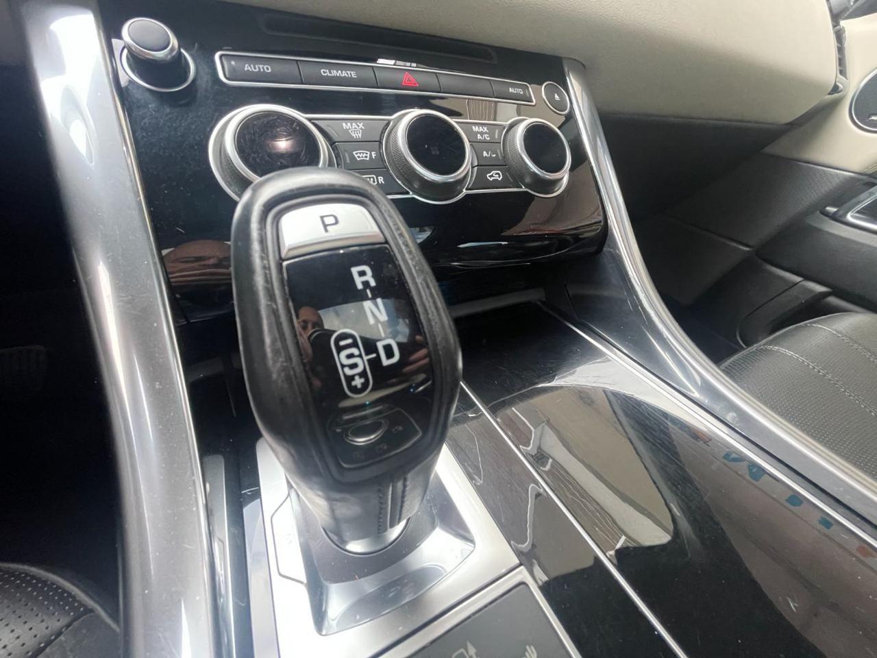 LAND ROVER Range Rover Sport 3.0 SDV6 HSE 4WD