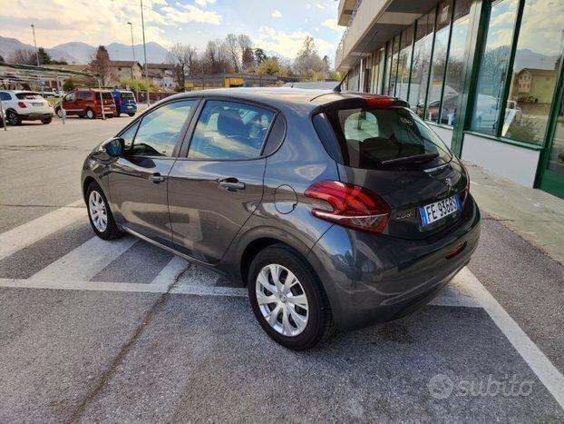 Peugeot 208 BlueHDi 75 S&S 5 porte Active
