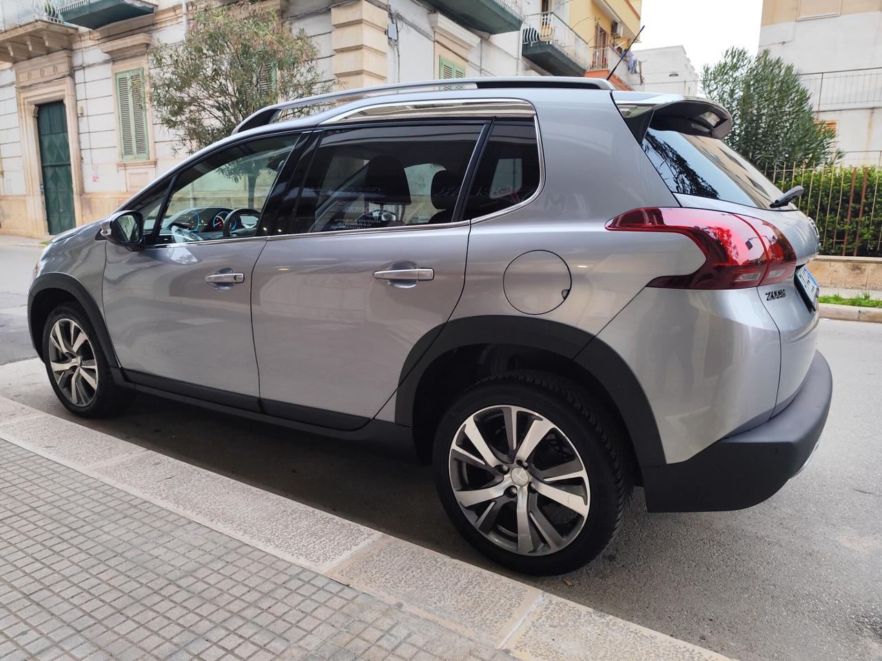 Peugeot 2008 BlueHDi 100CV Allure NAVI