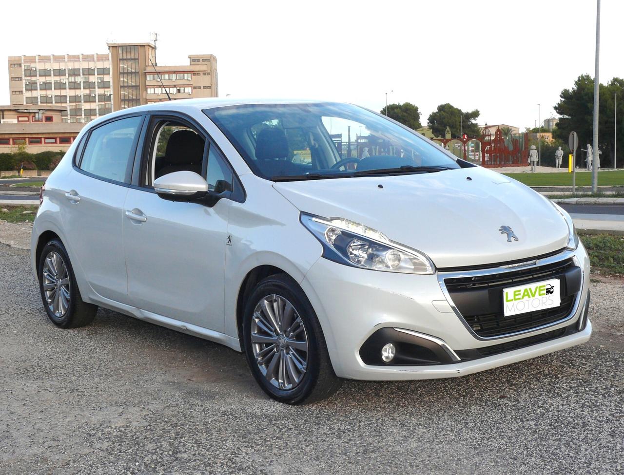 Peugeot 208 Allure (M1220)