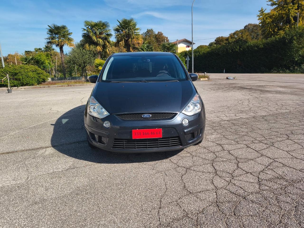 Ford S-Max 2.0 TDCi 140CV Titanium