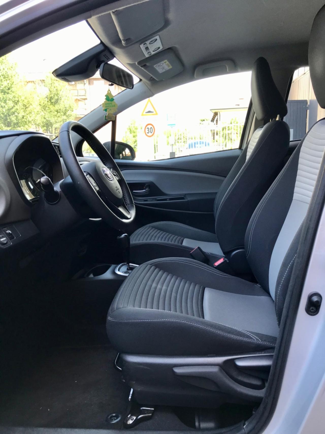 Toyota Yaris 1.5 Hybrid 5 porte Active