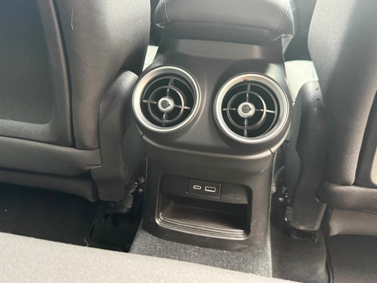 Alfa Romeo Stelvio 2.2 TD 190CV AT8 Q4 Business