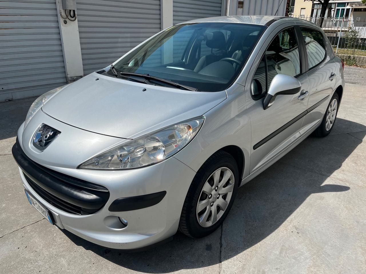 Peugeot 207 1.4 VTi 95CV 5p. XS