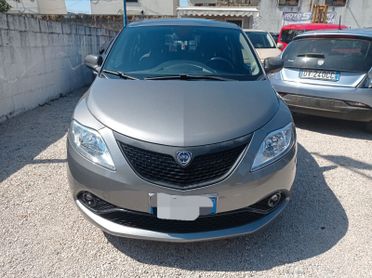 Lancia Ypsilon 1.2 69CV Elefantino Blu 700€ Gpl