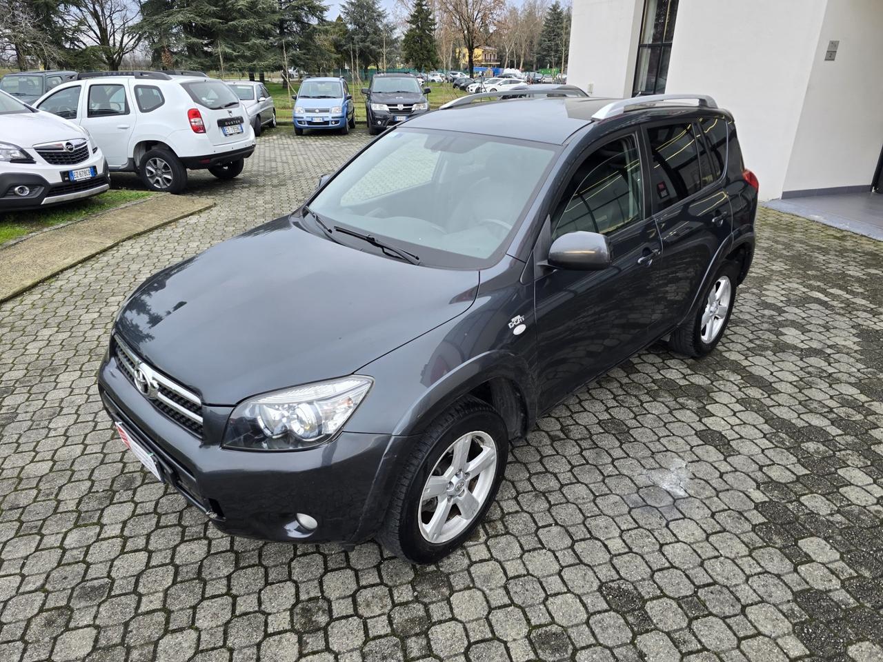 Toyota RAV 4 RAV4 2.2 D-4D 177 CV Luxury