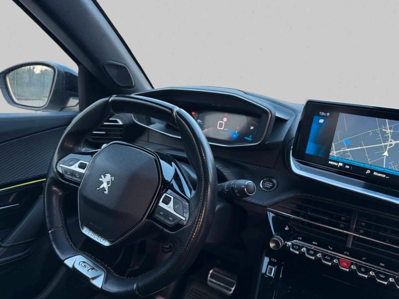 Peugeot 2008 BlueHDi 130 S&S EAT8 GT 10/2022