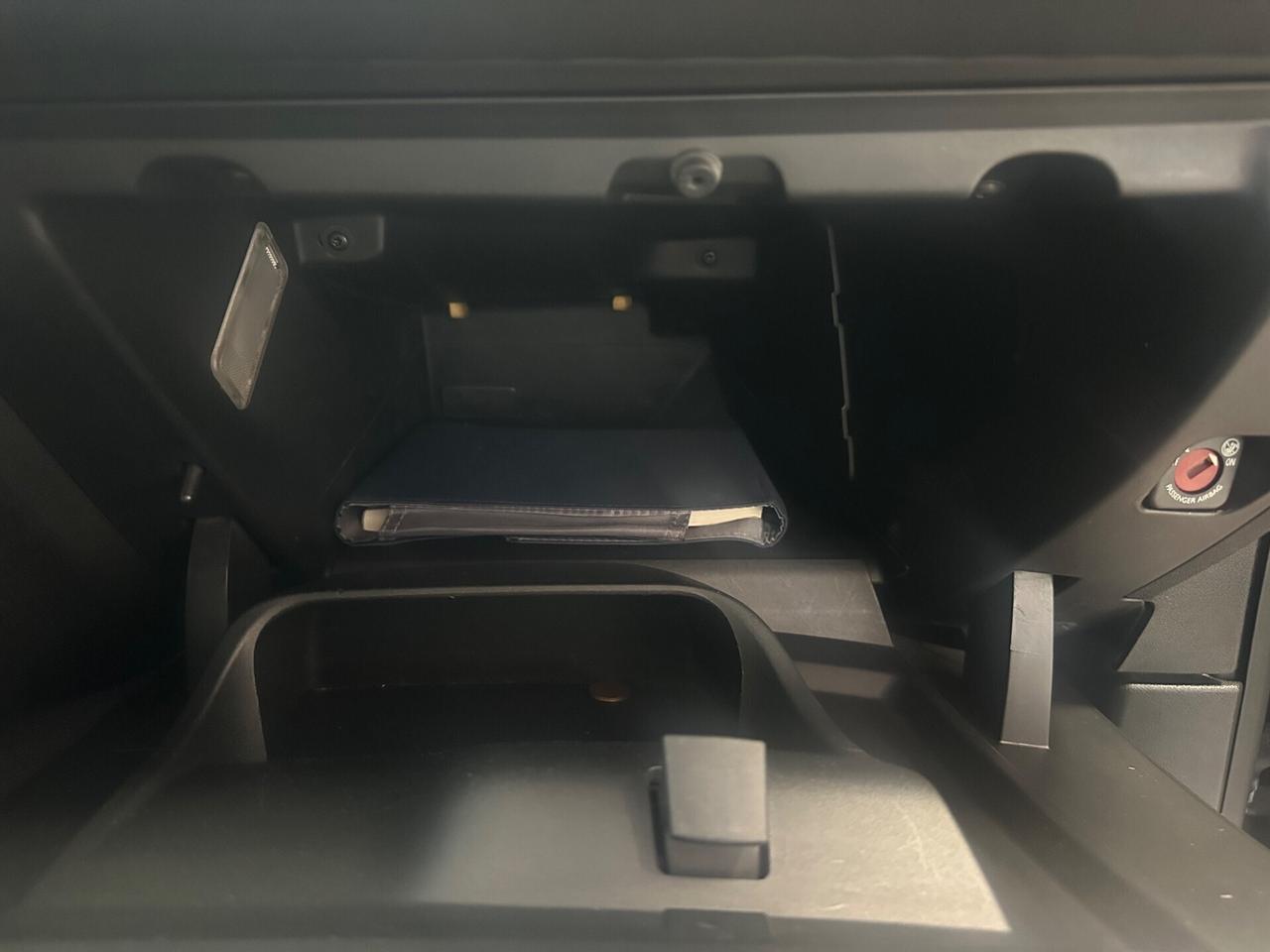 Peugeot 208 1.4 HDi 68 CV 5 porte Allure