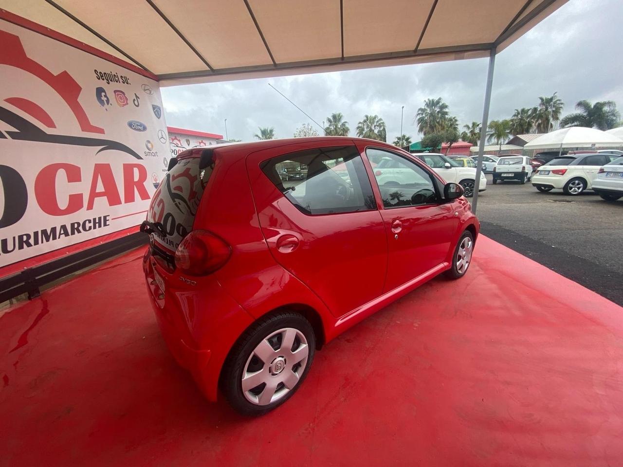 Toyota Aygo 1.0 12V VVT-i 5 porte Sol