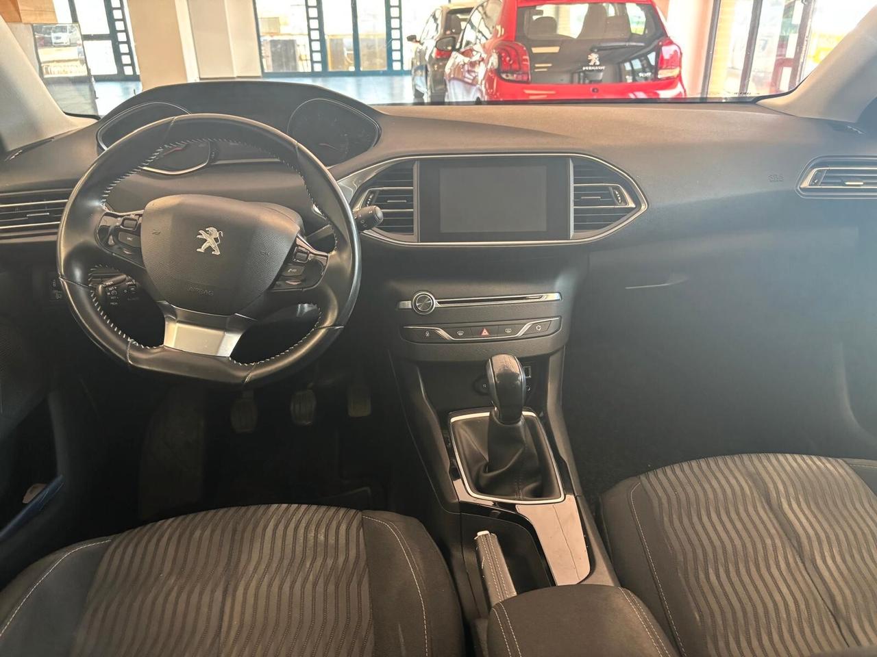 PEUGEOT 3008 ANNO 2016 DS 1.6 ADATTA NEOPATENTATI KM 140 MILA