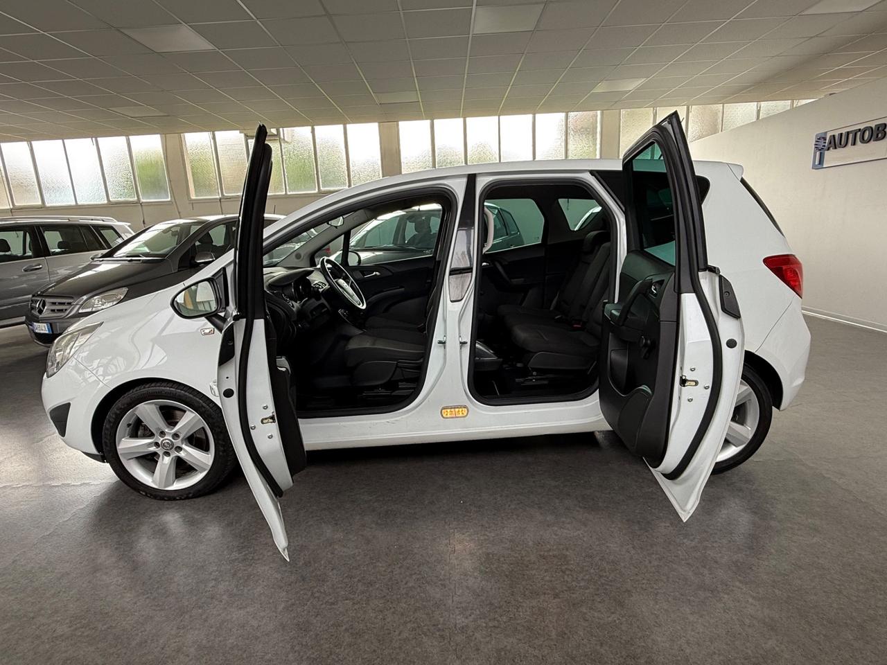 Opel Meriva 1.7 CDTI 110CV b-color
