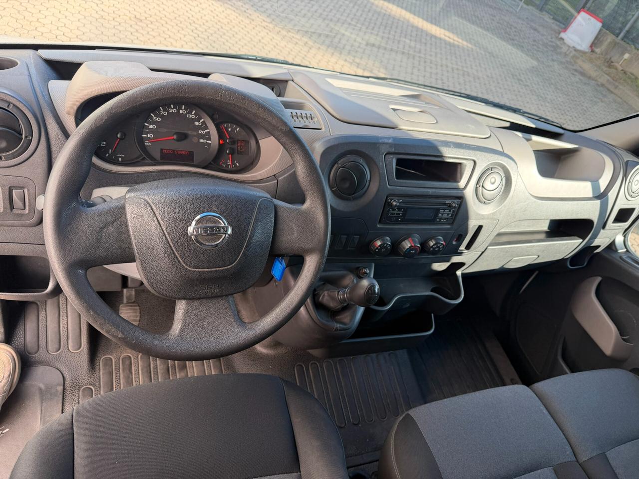 Nissan NV400 35 2.3 dCi PL-TA Furgone