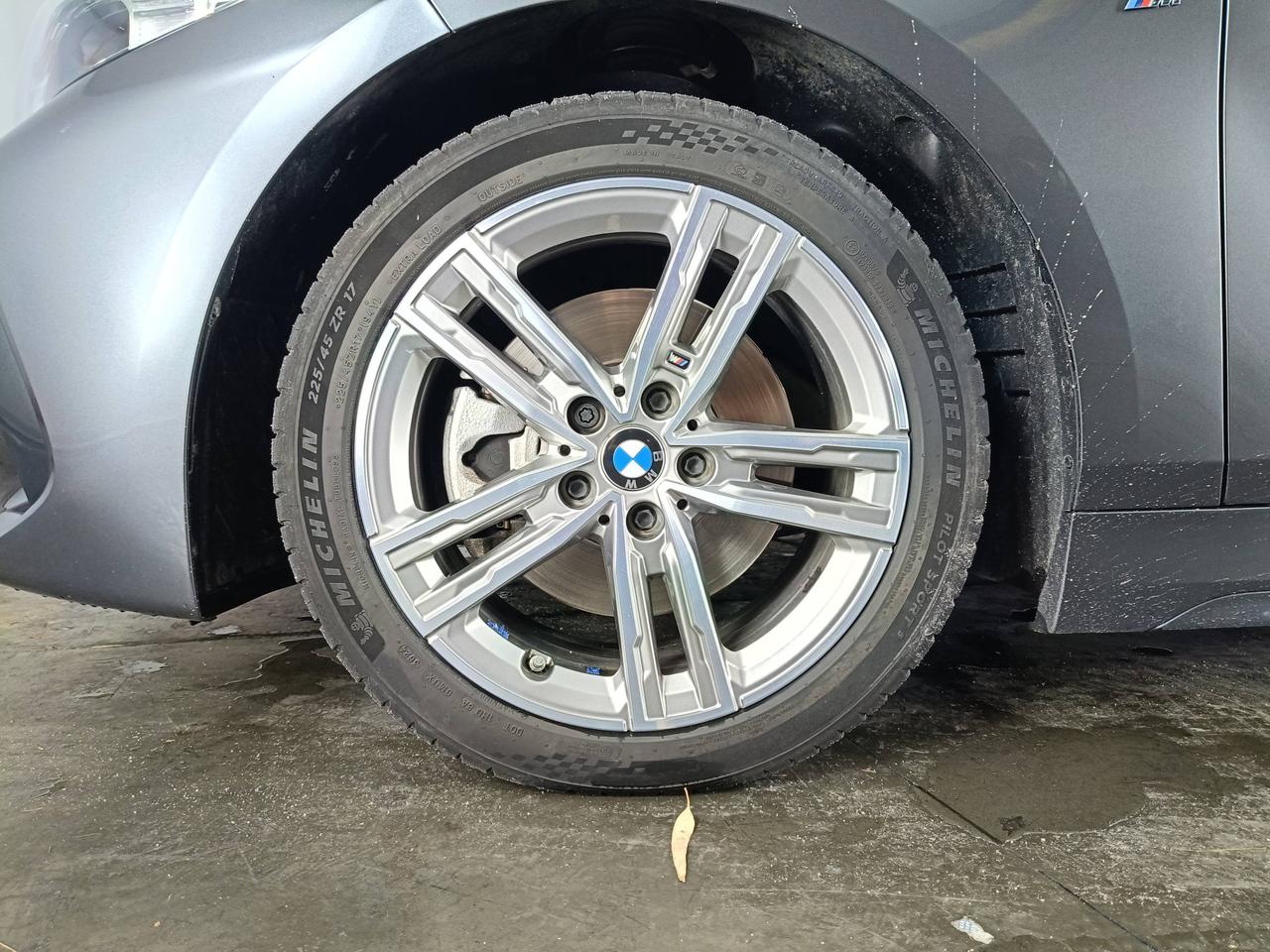 BMW Serie 1 F40 - 118d Msport auto