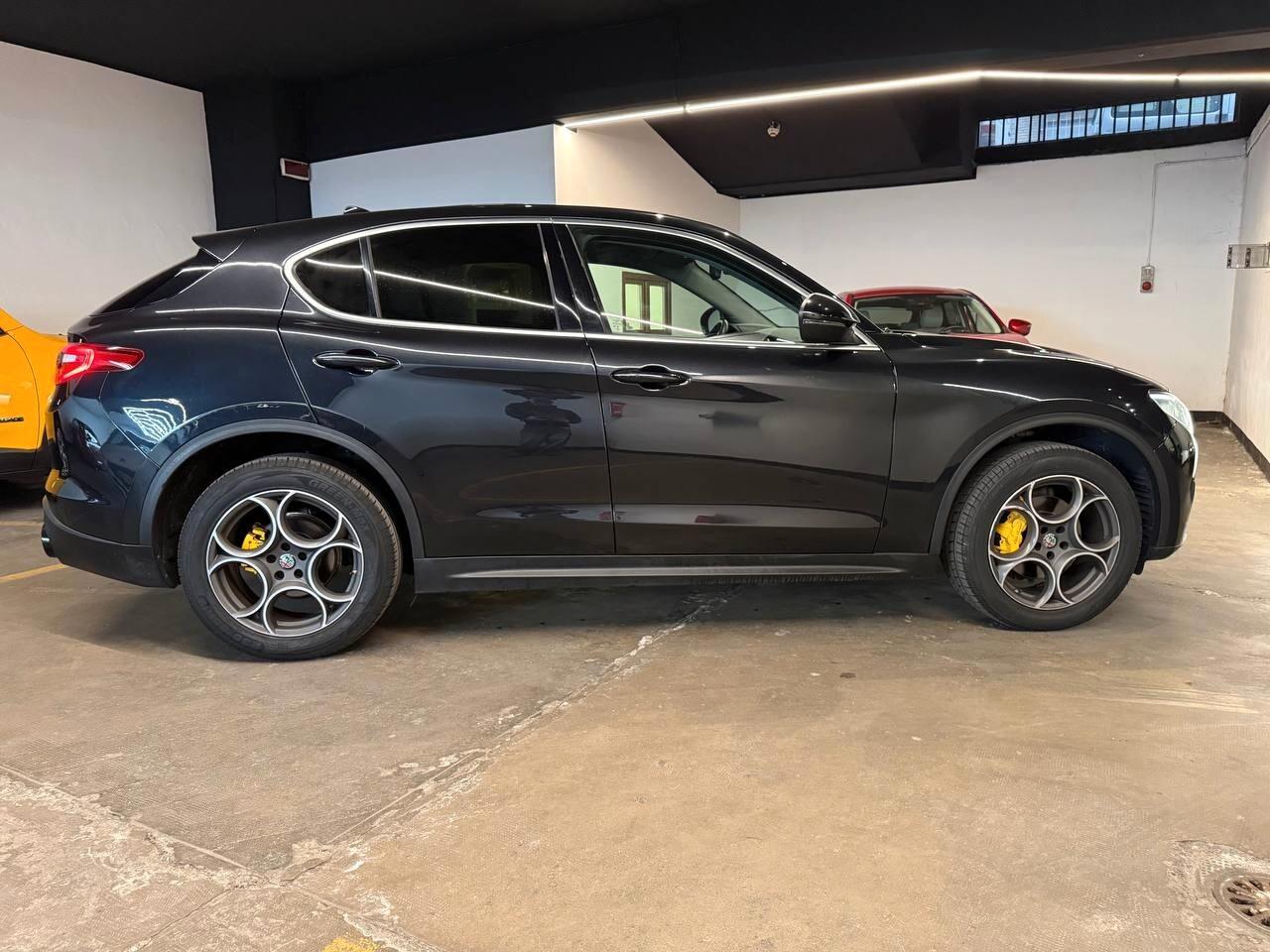 Alfa Romeo Stelvio 2.2 Turbodiesel 210 CV AT8 Q4 Business