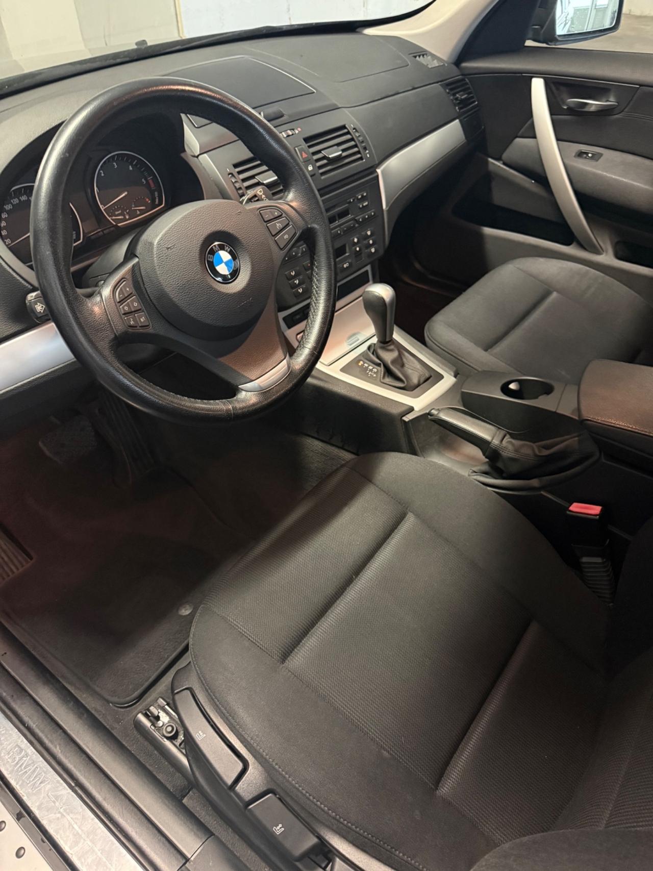 Bmw X3 2.0d cat Futura