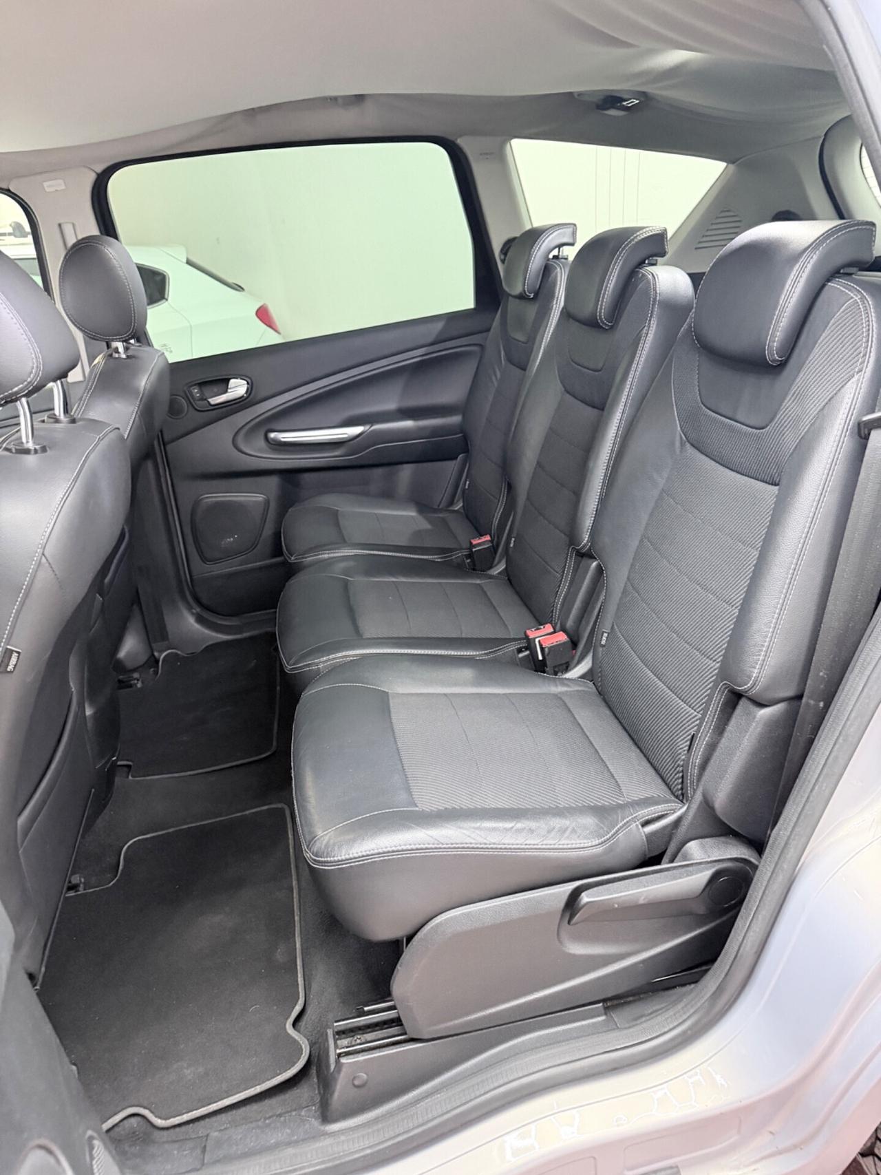 Ford S-Max 2.0 TDCi 163CV Titanium 7 posti