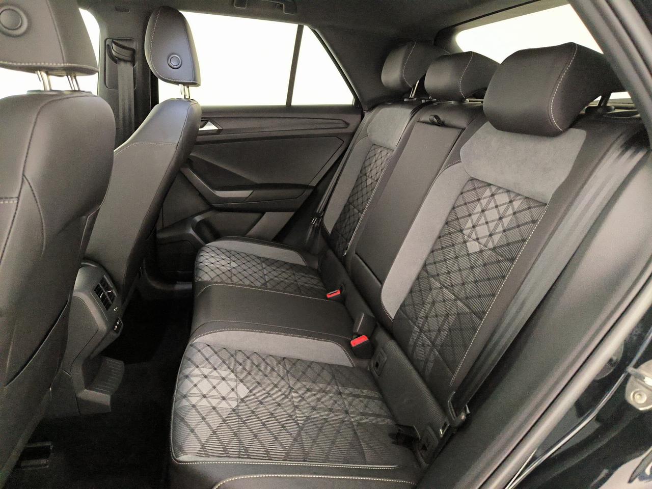 Volkswagen T-Roc 1.5 tsi r-line dsg